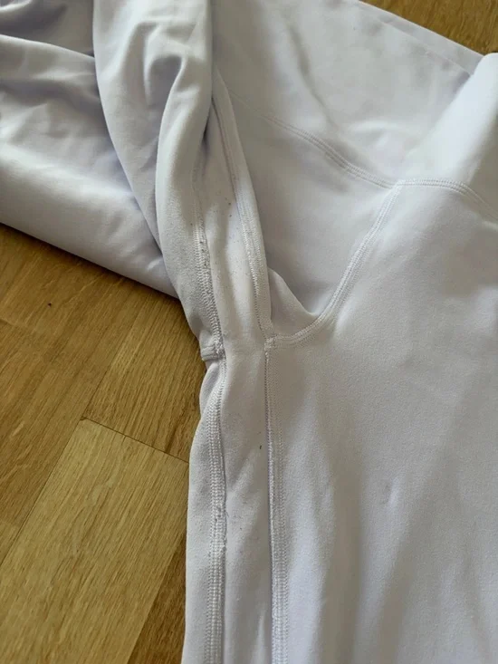 LULULEMON ALIGN HIGH RISE 25” - Picture 3 of 4